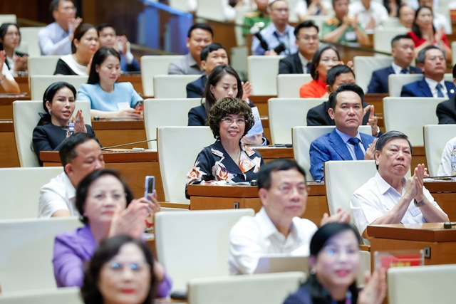 TỔNG THUẬT: HỘI NGHỊ TOÀN QUỐC TRIỂN KHAI NGHỊ QUYẾT 66-NQ/TW VÀ NGHỊ QUYẾT 68-NQ/TW CỦA BỘ CHÍNH TRỊ- Ảnh 6.